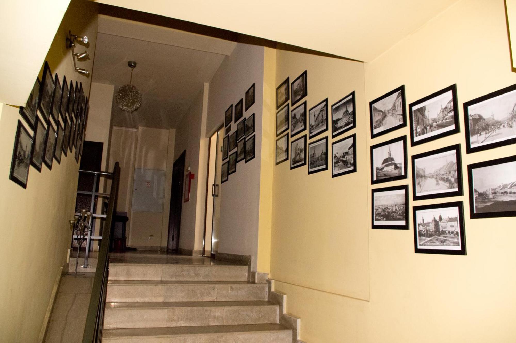 Hotel Seven Cluj-Napoca Extérieur photo