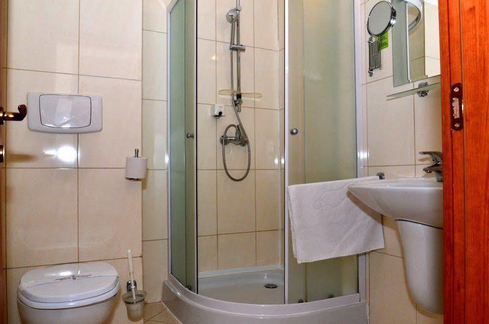 Hotel Seven Cluj-Napoca Extérieur photo